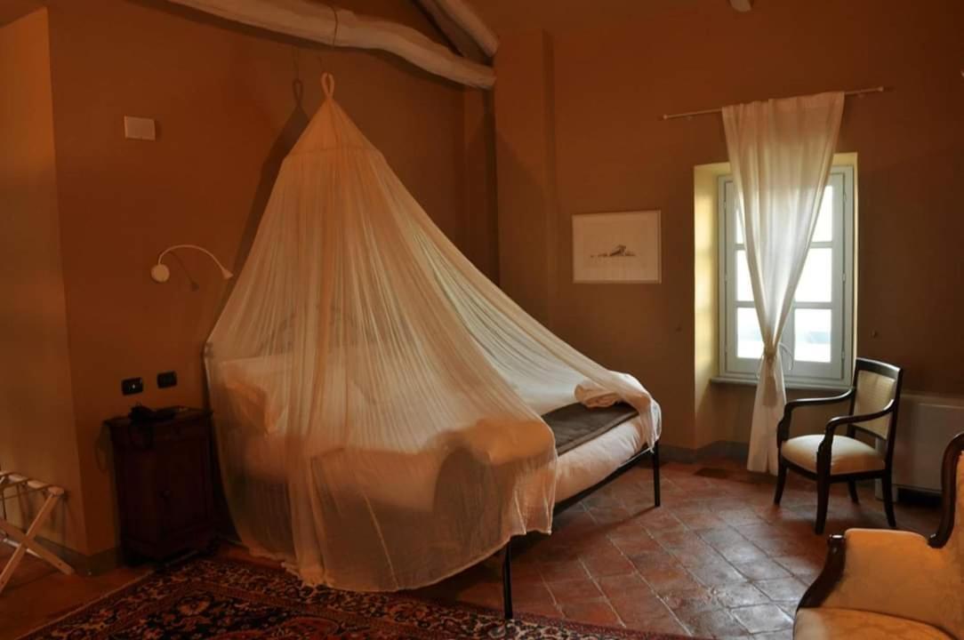 ホテル Antico Borgo クーネオ エクステリア 写真