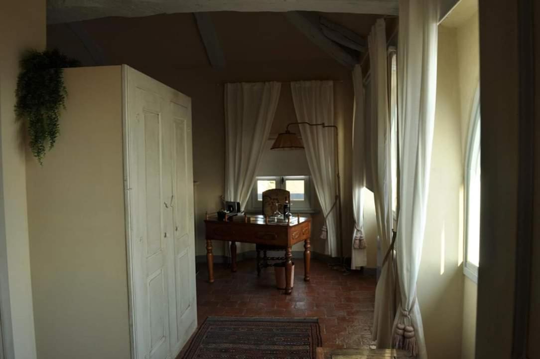 ホテル Antico Borgo クーネオ エクステリア 写真
